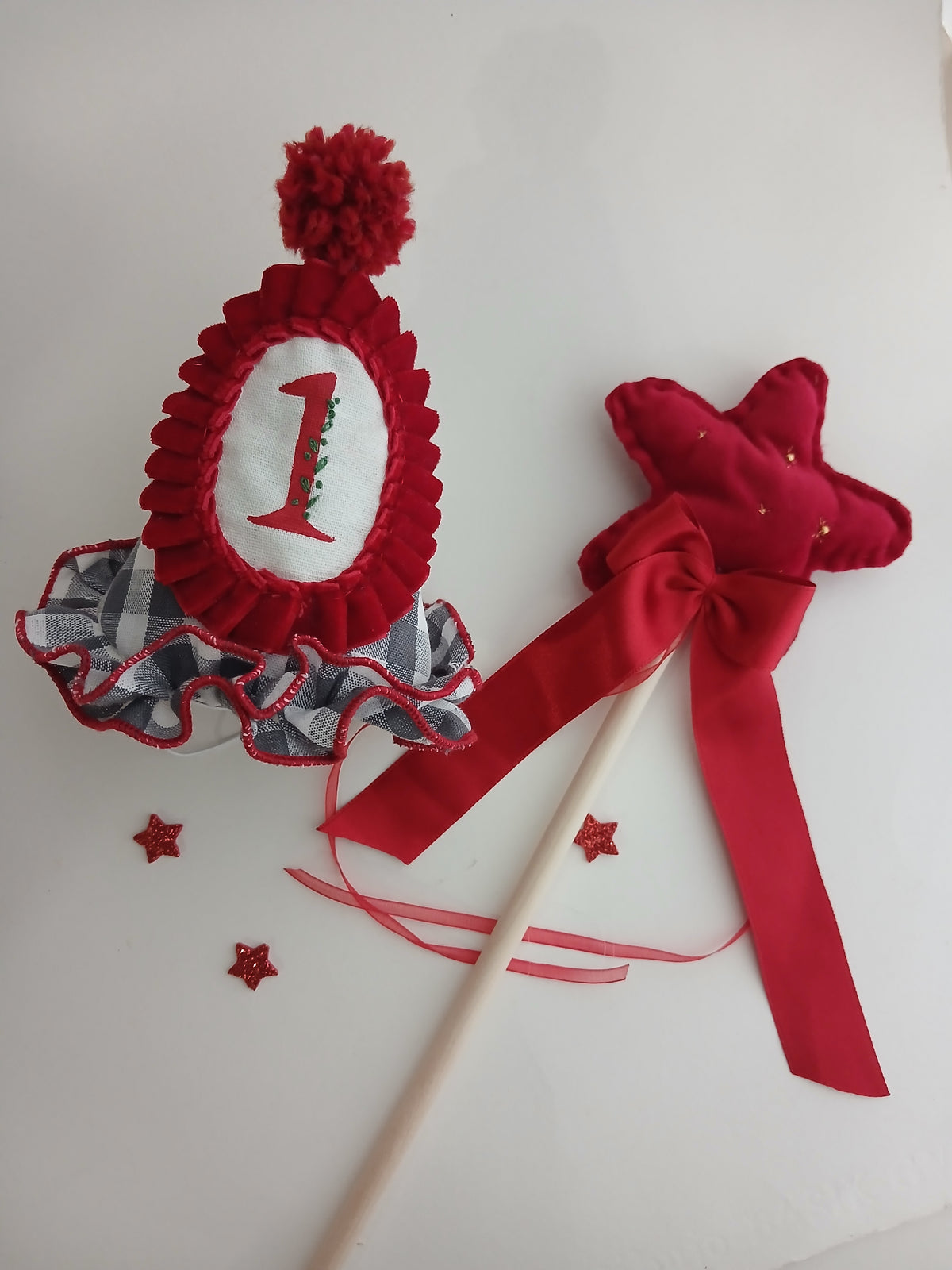Gorro y varita cumpleaños